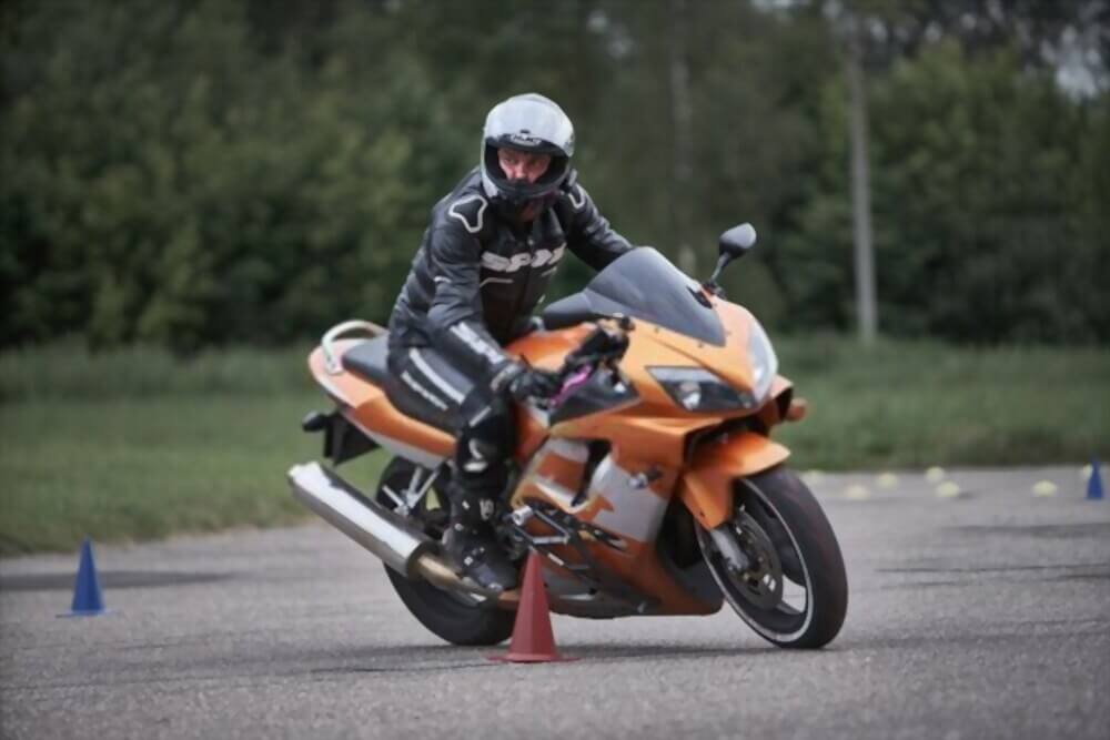 Are Sports Bikes Good for Beginners