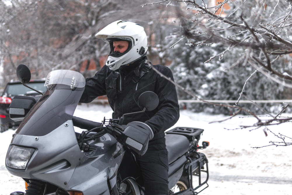 How to keep your Face Warm on a Motorcycle