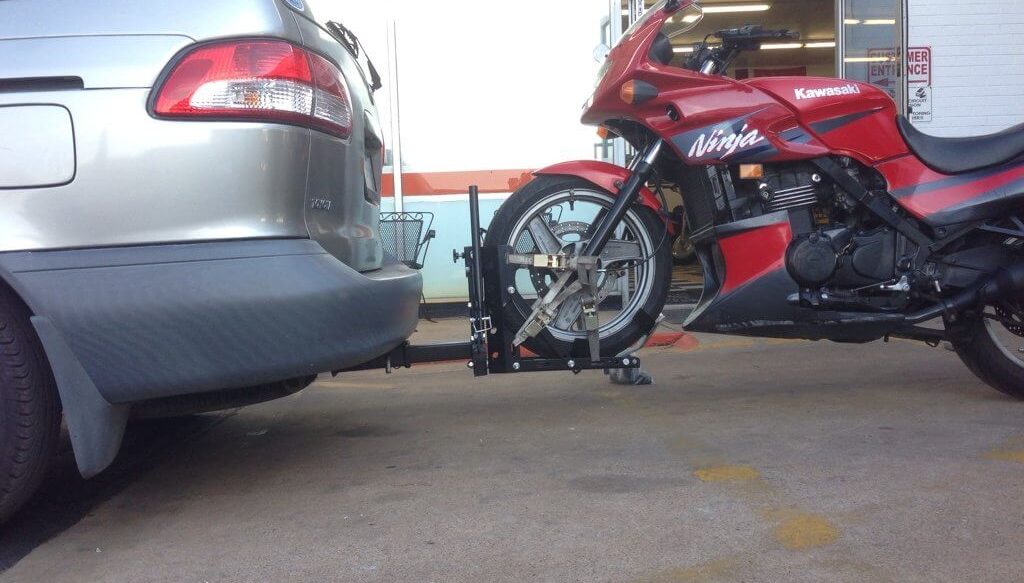 Different Methods of Towing a Motorcycle