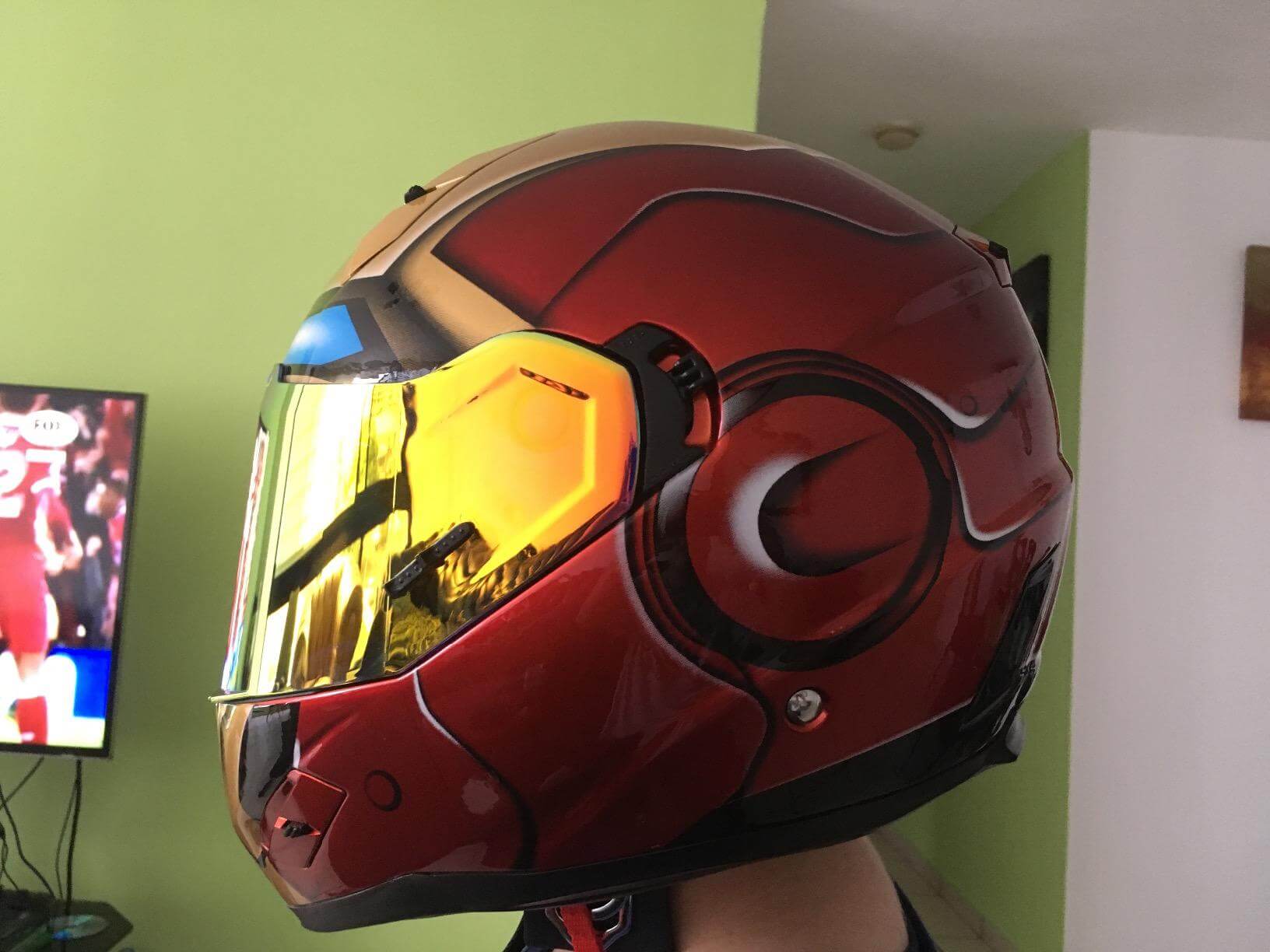 2022's Best DOT Approved Iron Man Motorcycle Helmets (TOP 5)